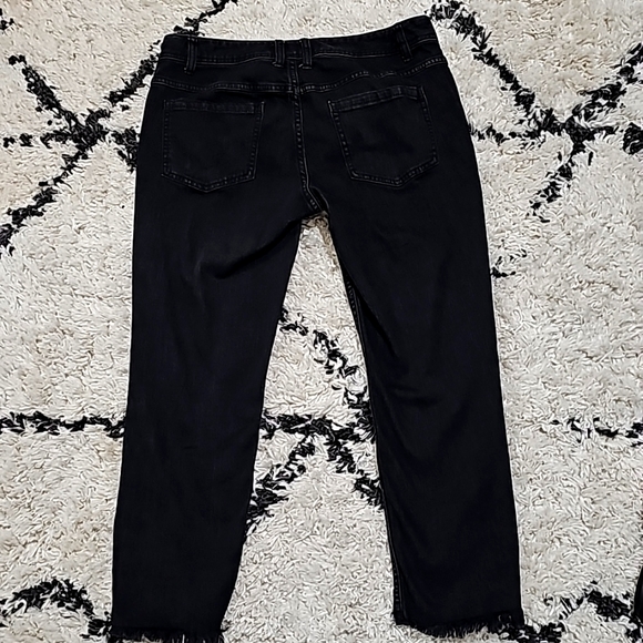☆☆FREE PEOPLE☆☆ Distressed Jeans - Picture 6 of 8